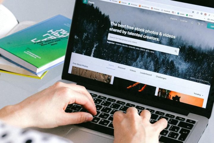 Guide to the Best Platforms for Fantasy Books